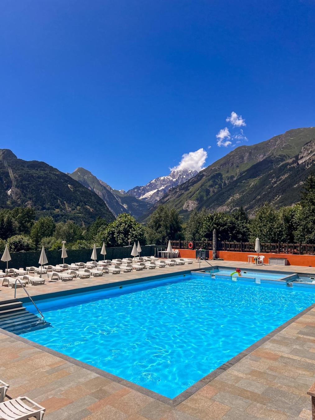 Bijoux Des Alpes - Mont Blanc Village La Salle Kültér fotó