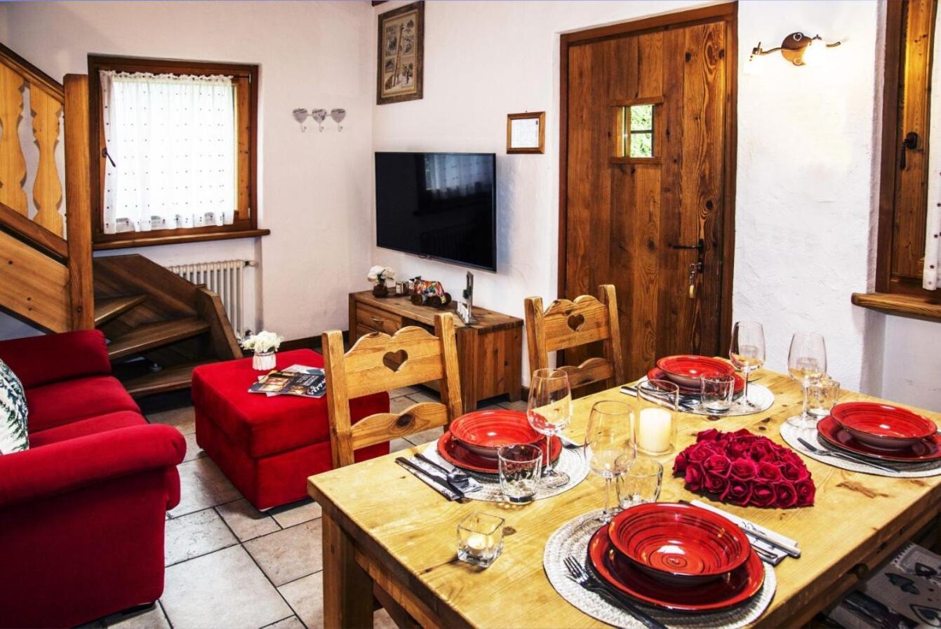 Bijoux Des Alpes - Mont Blanc Village La Salle Kültér fotó