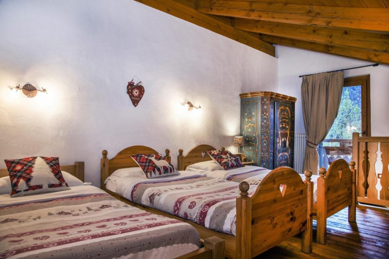 Bijoux Des Alpes - Mont Blanc Village La Salle Kültér fotó