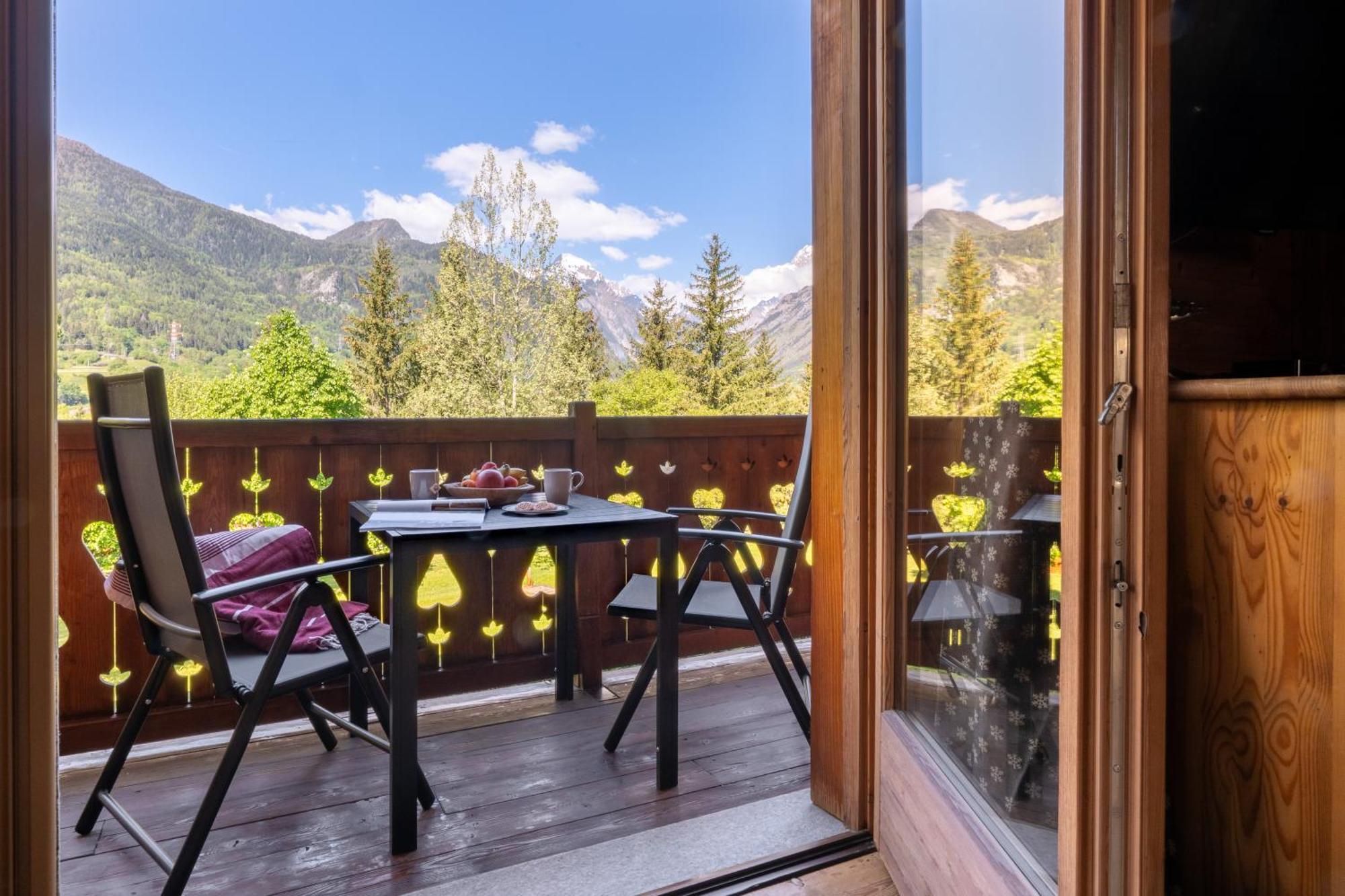 Bijoux Des Alpes - Mont Blanc Village La Salle Kültér fotó