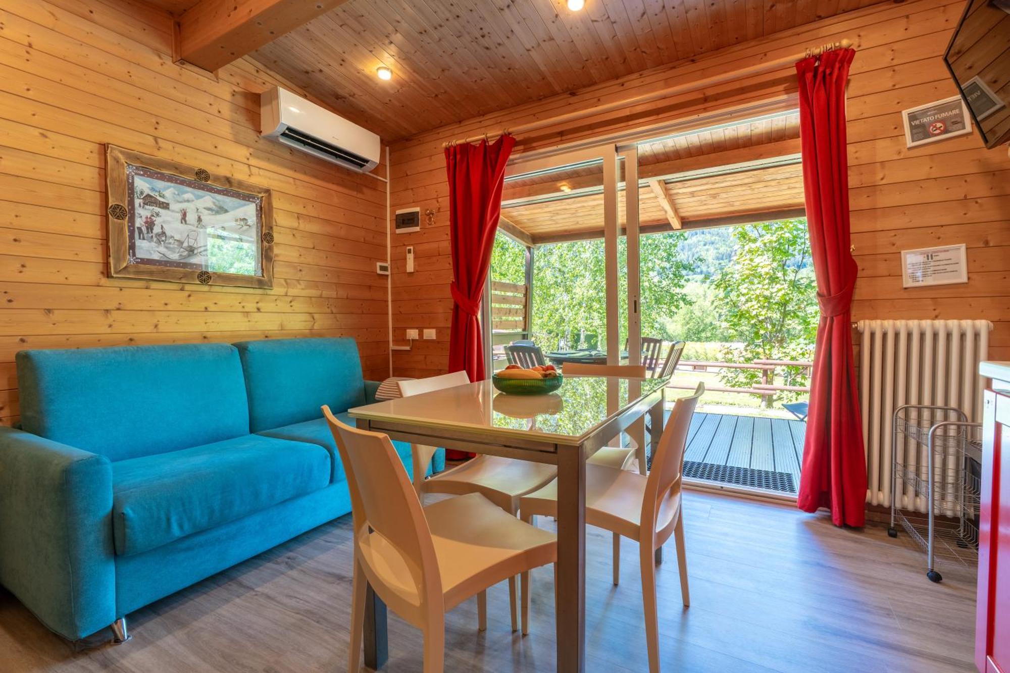 Bijoux Des Alpes - Mont Blanc Village La Salle Kültér fotó